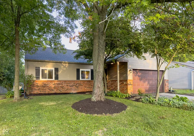 Photo 1 of Single family home for sale at 7520 Ardwell Dr, Indianapolis, IN 46237 | MLS# 22127119 | Listing updated on 2026-09-22