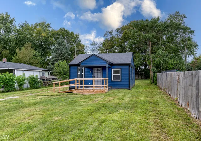 Photo 3 of Sale Pending at 890 S Auburn St, Indianapolis, IN 46241 | MLS# 22127125 | Listing updated on 2026-10-06