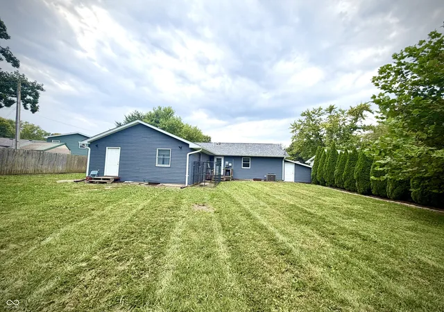 Photo 4 of Single family home for sale at 1125 Helena Dr, Lebanon, IN 46052 | MLS# 22127127 | Listing updated on 2026-09-21