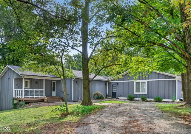 Photo 2 of Single family home for sale at 5501 S 800 Road E, Zionsville, IN 46077 | MLS# 22127130 | Listing updated on 2026-10-02
