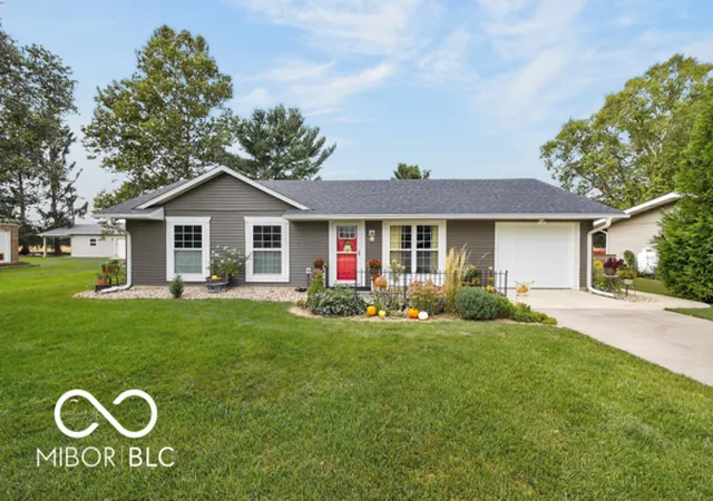 Single family home for sale at 322 Oak St, Thorntown, IN 46071 | MLS# 22127131
