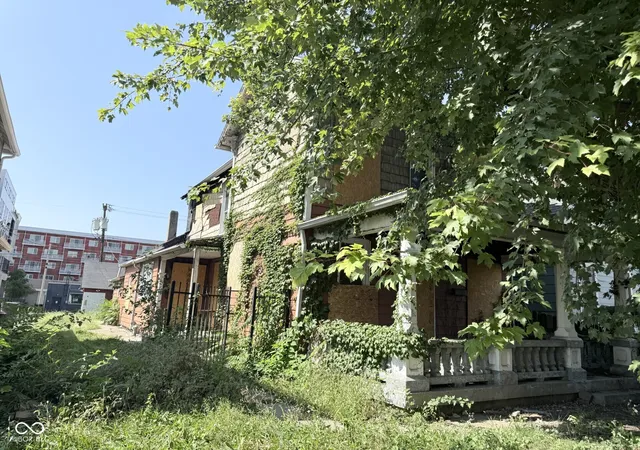 Photo 2 of Sale Pending at 1142 Olive, Indianapolis, IN 46203 | MLS# 22127132 | Listing updated on 2026-09-28