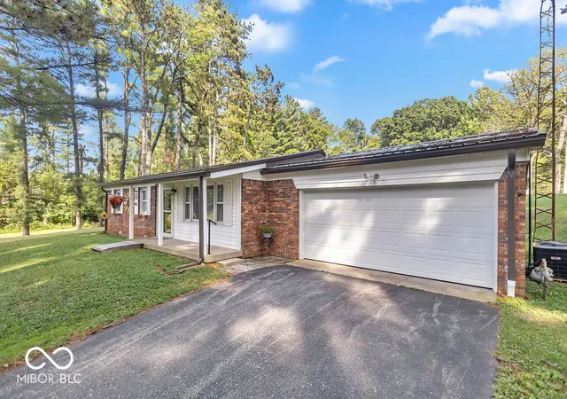 Photo 2 of Single family home for sale at 3675 S Duncan Rd, Bloomington, IN 47403 | MLS# 22127138 | Listing updated on 2026-09-21