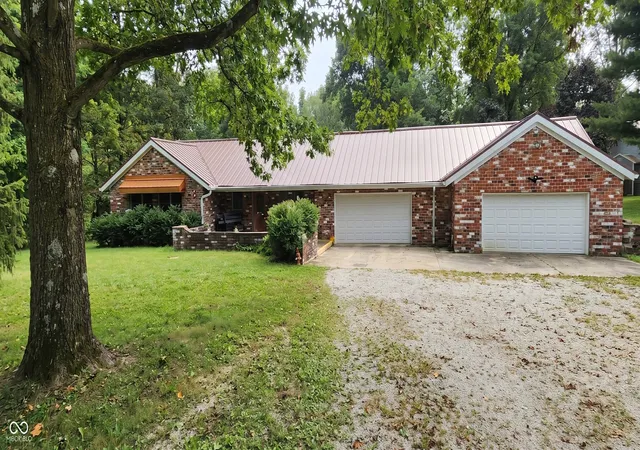 Photo 1 of Single family home for sale at 6048 E Us Hwy 36, Bainbridge, IN 46105 | MLS# 22127150 | Listing updated on 2026-10-06
