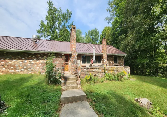 Photo 4 of Single family home for sale at 6048 E US Hwy 36, Bainbridge, IN 46105 | MLS# 22127150 | Listing updated on 2026-10-06