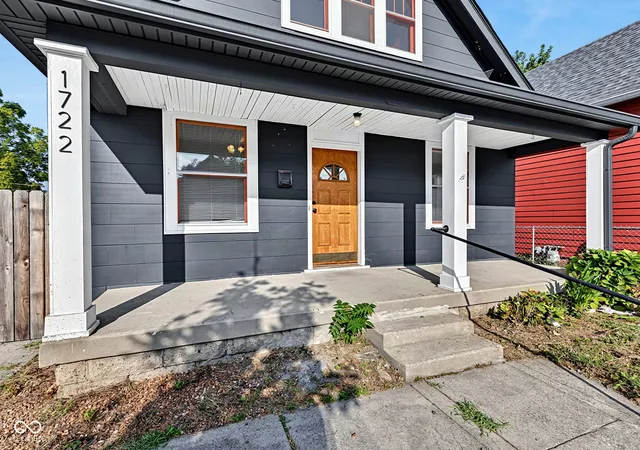 Photo 2 of Sale Pending at 1722 S Talbott St, Indianapolis, IN 46225 | MLS# 22127164 | Listing updated on 2026-10-06