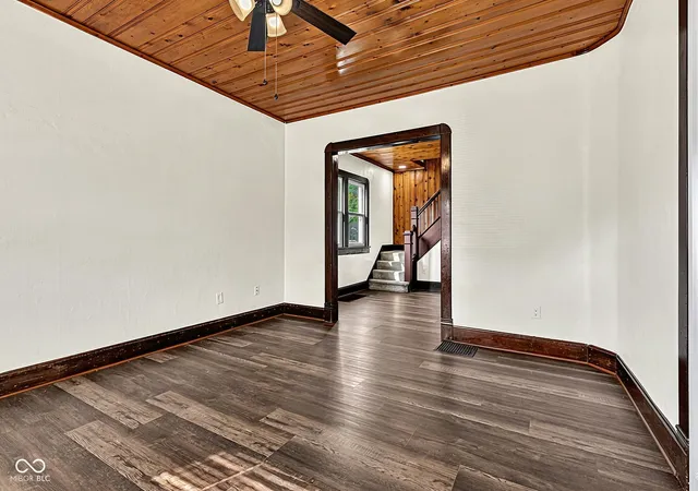 Photo 3 of Sale Pending at 1722 S Talbott St, Indianapolis, IN 46225 | MLS# 22127164 | Listing updated on 2026-10-06