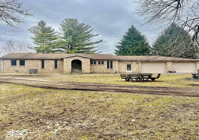 Photo 1 of Single family home for sale at 5861 S Spiceland Rd, Spiceland, IN 47385 | MLS# 22127170 | Listing updated on 2026-10-06