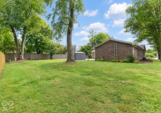 Photo 2 of Single family home for sale at 560 Margueritta Ct, Greenwood, IN 46143 | MLS# 22127185 | Listing updated on 2026-09-25