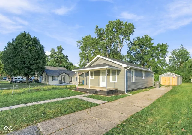 Photo 3 of Single family home for sale at 613 S Mickley Ave, Indianapolis, IN 46241 | MLS# 22127186 | Listing updated on 2026-09-30