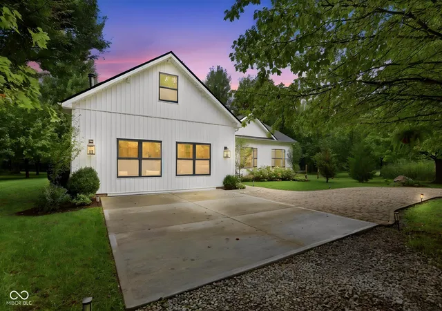 Photo 3 of Single family home for sale at 8330 W 700 South, Pendleton, IN 46064 | MLS# 22127187 | Listing updated on 2026-09-30