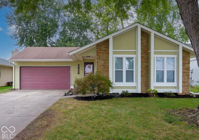 Single family home for sale at 3920 Peppertree Ln, Columbus, IN 47203 | MLS# 22127189