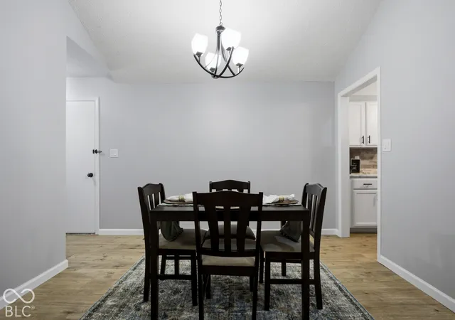 Photo 4 of Single family home for sale at 3920 Peppertree Ln, Columbus, IN 47203 | MLS# 22127189 | Listing updated on 2026-09-24