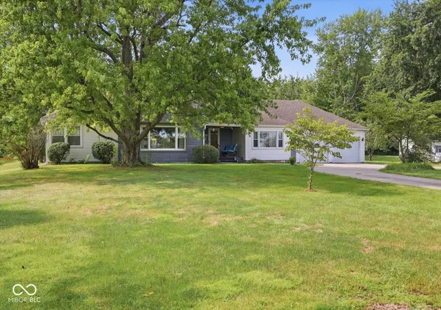 Photo 4 of Single family home for sale at 2441 S Tucker Rd, Shelbyville, IN 46176 | MLS# 22127201 | Listing updated on 2026-09-25