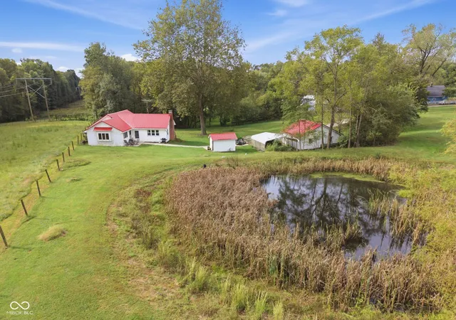 Photo 3 of Single family home for sale at 4561 S County Rd 325 W, Greencastle, IN 46135 | MLS# 22127203 | Listing updated on 2026-09-23