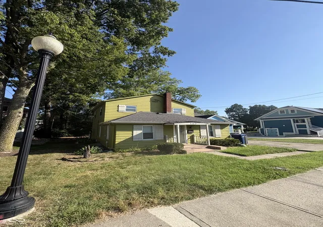 Photo 2 of Single family home for sale at 120 3rd Street Nw, Carmel, IN 46032 | MLS# 22127211 | Listing updated on 2026-09-23