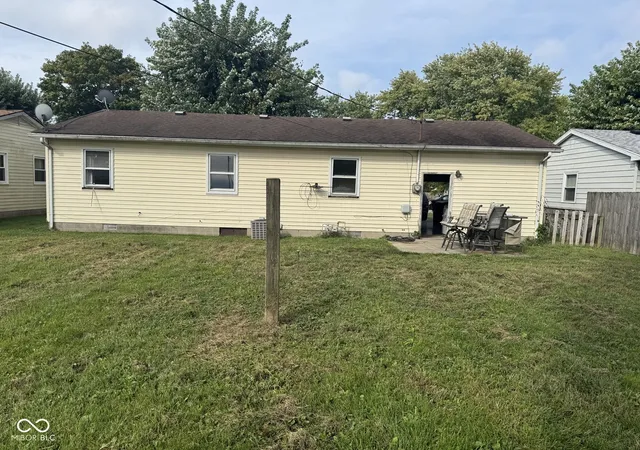 Photo 2 of Sale Pending at 821 Poplar St, Tipton, IN 46072 | MLS# 22127215 | Listing updated on 2026-09-21