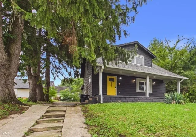 Photo 2 of Single family home for sale at 1611 Nichol Ave, Anderson, IN 46016 | MLS# 22127219 | Listing updated on 2026-09-22