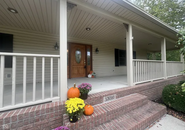 Photo 1 of Single family home for sale at 13010 E Otter Crk Ln, Columbus, IN 47203 | MLS# 22127225 | Listing updated on 2026-09-22