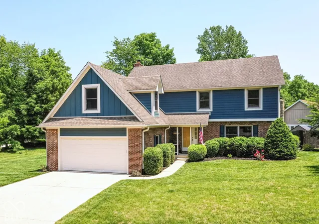 Photo 1 of Single family home for sale at 6580 Kings Ct, Avon, IN 46123 | MLS# 22127227 | Listing updated on 2026-10-24