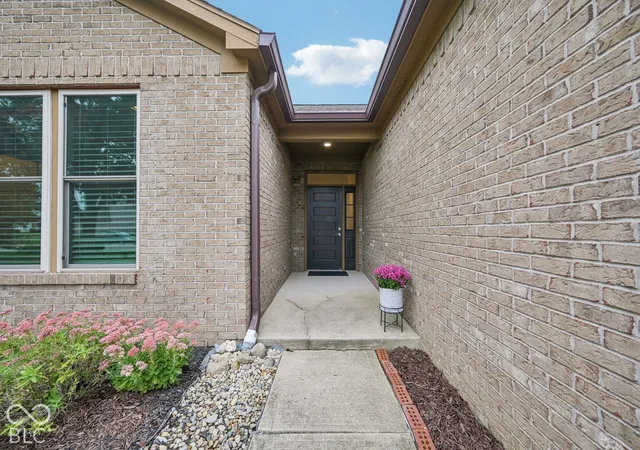 Photo 4 of Single family home for sale at 524 Zephyr Way, Westfield, IN 46074 | MLS# 22127230 | Listing updated on 2026-09-29