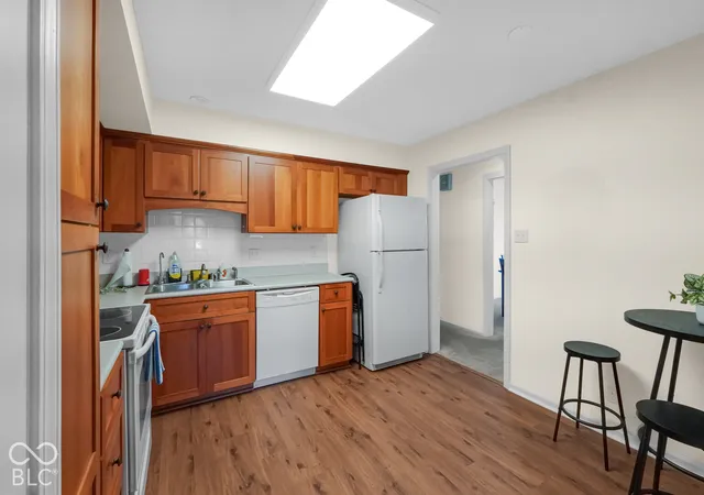 Photo 3 of Condo for sale at 5503 Vin Rose, Indianapolis, IN 46226 | MLS# 22127232 | Listing updated on 2026-10-06