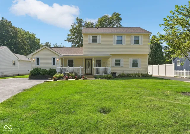 Photo 1 of Single family home for sale at 1024 E Auman Dr, Carmel, IN 46032 | MLS# 22127239 | Listing updated on 2026-09-24