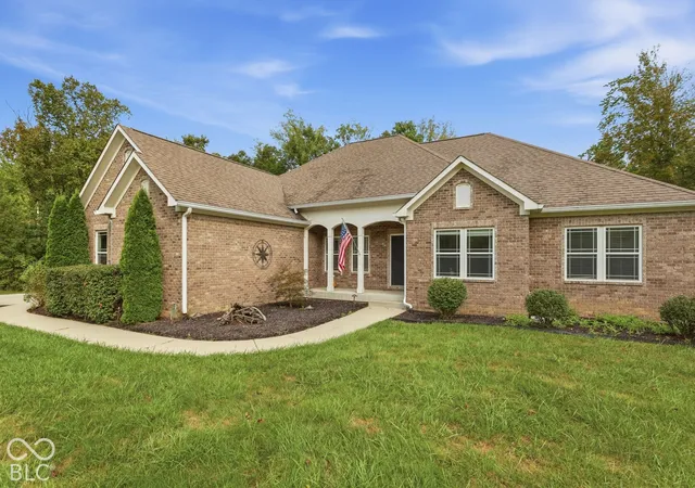Photo 4 of Single family home for sale at 10038 Indian Lake Blvd N, Indianapolis, IN 46236 | MLS# 22127243 | Listing updated on 2026-10-07