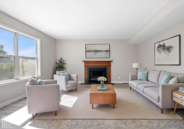 Photo 4 of Single family home for sale at 19448 Amber Way, Noblesville, IN 46060 | MLS# 22127257 | Listing updated on 2026-10-10