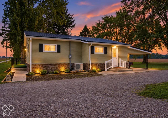 Photo 3 of Single family home for sale at 5637 N County Rd 900 E, Losantville, IN 47354 | MLS# 22127262 | Listing updated on 2026-09-28