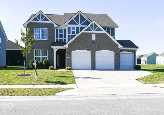 Photo 1 of Single family home for sale at 6008 Phillips Dr, Brownsburg, IN 46112 | MLS# 22127265 | Listing updated on 2026-10-08