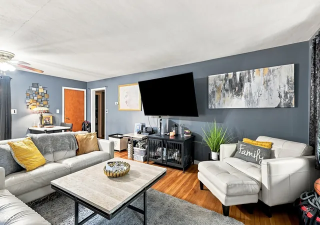 Photo 3 of Single family home for sale at 5618 E Michigan St, Indianapolis, IN 46219 | MLS# 22127267 | Listing updated on 2026-10-01