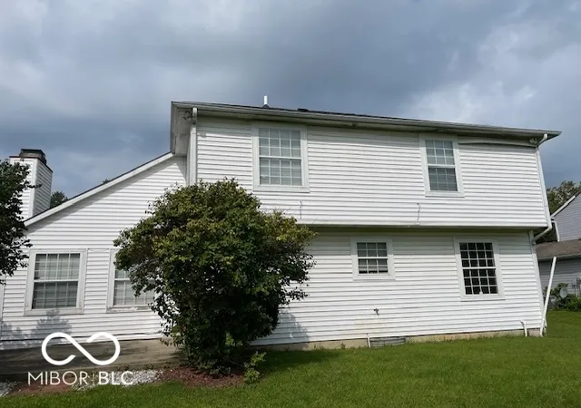 Photo 2 of Single family home for sale at 7213 Tappan Dr, Indianapolis, IN 46268 | MLS# 22127270 | Listing updated on 2026-09-21