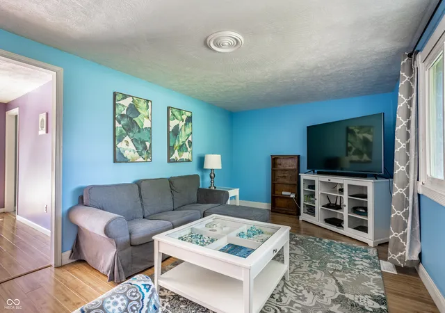Photo 2 of Single family home for sale at 3021 Kessler Blvd E Dr, Indianapolis, IN 46220 | MLS# 22127273 | Listing updated on 2026-09-22