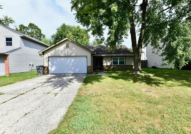 Photo 3 of Sale Pending at 6794 Dunsany Ln, Indianapolis, IN 46254 | MLS# 22127277 | Listing updated on 2026-09-27