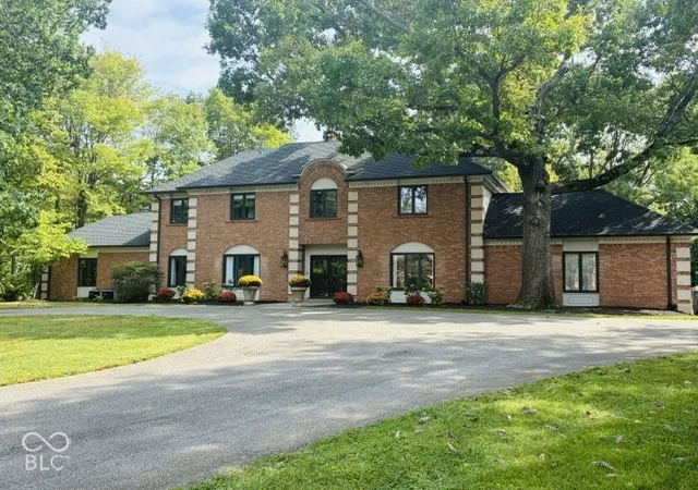 Single family home for sale at 911 Round Table Ct, Indianapolis, IN 46260 | MLS# 22127283
