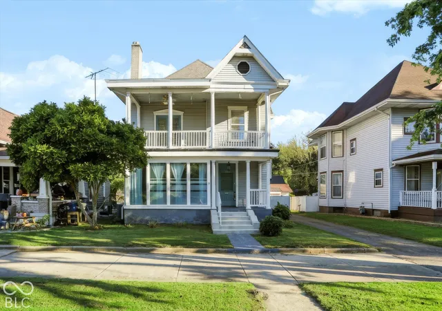 Photo 2 of Single family home for sale at 336 W Broadway St, Shelbyville, IN 46176 | MLS# 22127292 | Listing updated on 2026-09-29
