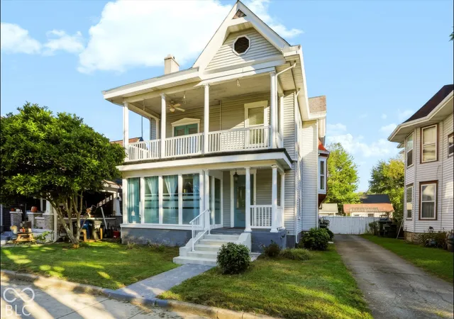 Photo 3 of Single family home for sale at 336 W Broadway St, Shelbyville, IN 46176 | MLS# 22127292 | Listing updated on 2026-09-29