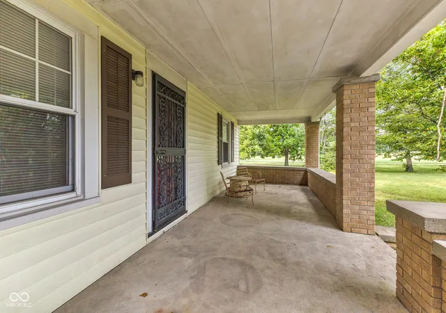 Photo 3 of Single family home for sale at 6725 Camby Rd, Indianapolis, IN 46221 | MLS# 22127305 | Listing updated on 2026-09-28