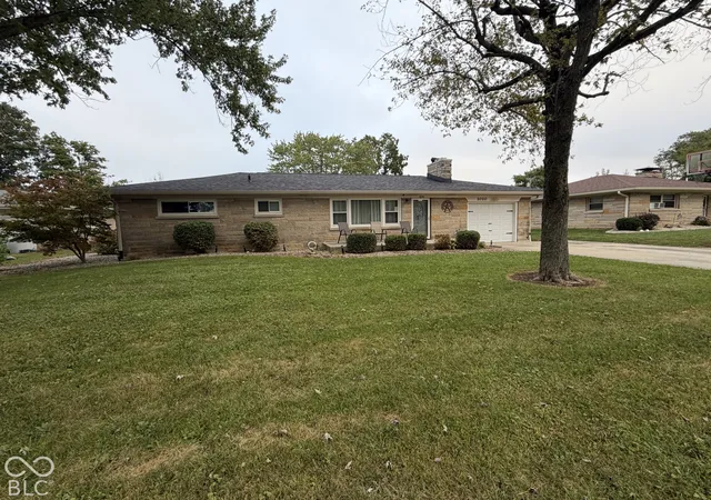 Photo 1 of Single family home for sale at 1010 Crescent Dr, New Castle, IN 47362 | MLS# 22127316 | Listing updated on 2026-09-24