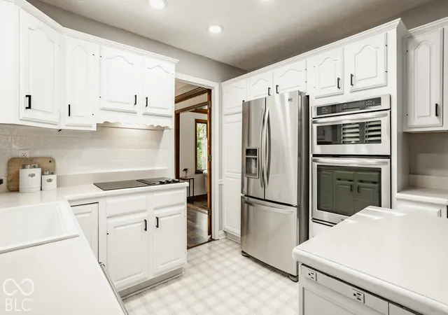 Photo 3 of Single family home for sale at 9037 Pinecreek Way, Indianapolis, IN 46256 | MLS# 22127321 | Listing updated on 2026-09-30