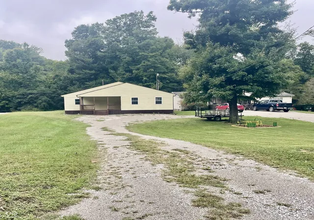 Photo 2 of Manufactured home for sale at 10259 Deer Run Rd, Poland, IN 47868 | MLS# 22127323 | Listing updated on 2026-09-25