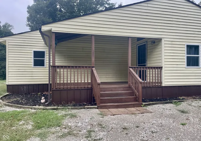 Photo 3 of Manufactured home for sale at 10259 Deer Run Rd, Poland, IN 47868 | MLS# 22127323 | Listing updated on 2026-09-25