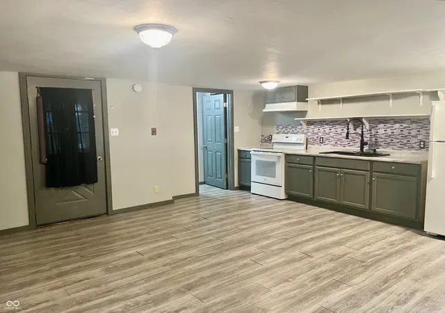 Photo 4 of Manufactured home for sale at 10259 Deer Run Rd, Poland, IN 47868 | MLS# 22127323 | Listing updated on 2026-09-25