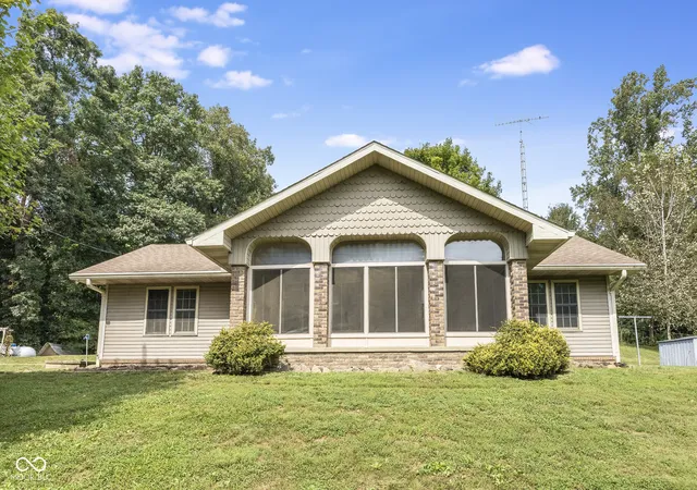 Photo 1 of Single family home for sale at 22110 Beacon St, Metamora, IN 47030 | MLS# 22127326 | Listing updated on 2026-09-22