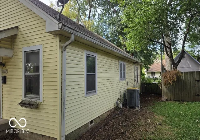 Photo 3 of Single family home for sale at 7112 Dobson St, Indianapolis, IN 46268 | MLS# 22127336 | Listing updated on 2026-09-22