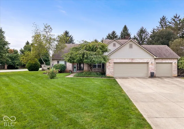 Photo 2 of Single family home for sale at 3015 Kindiwa Ct, Carmel, IN 46033 | MLS# 22127349 | Listing updated on 2026-09-23