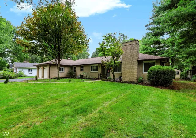 Photo 1 of Sale Pending at 8824 Crestview Dr, Indianapolis, IN 46240 | MLS# 22127350 | Listing updated on 2026-09-29