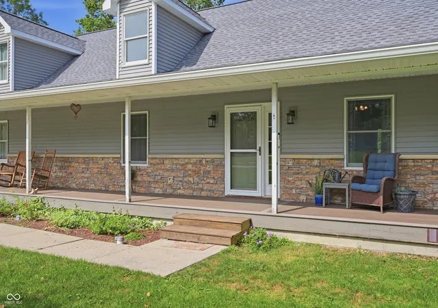 Photo 3 of Single family home for sale at 10366 E 155 Road S, Greentown, IN 46936 | MLS# 22127351 | Listing updated on 2026-10-07