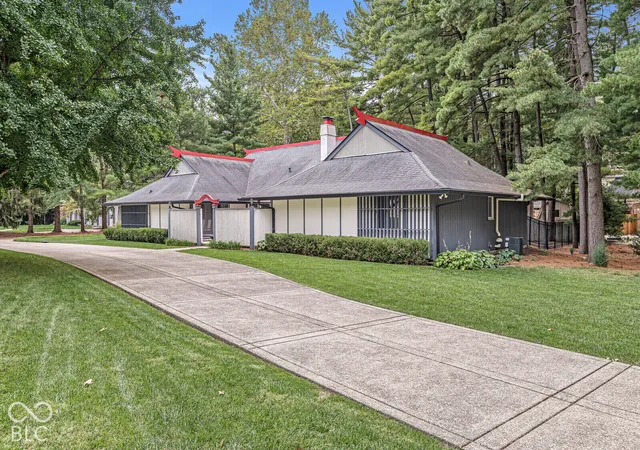 Single family home for sale at 7622 Silverpine Ct, Indianapolis, IN 46250 | MLS# 22127353